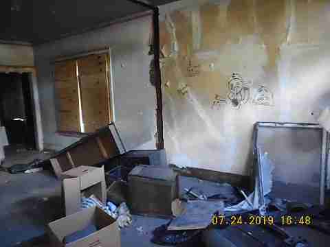 6045 Larkins (14)_m.jpg